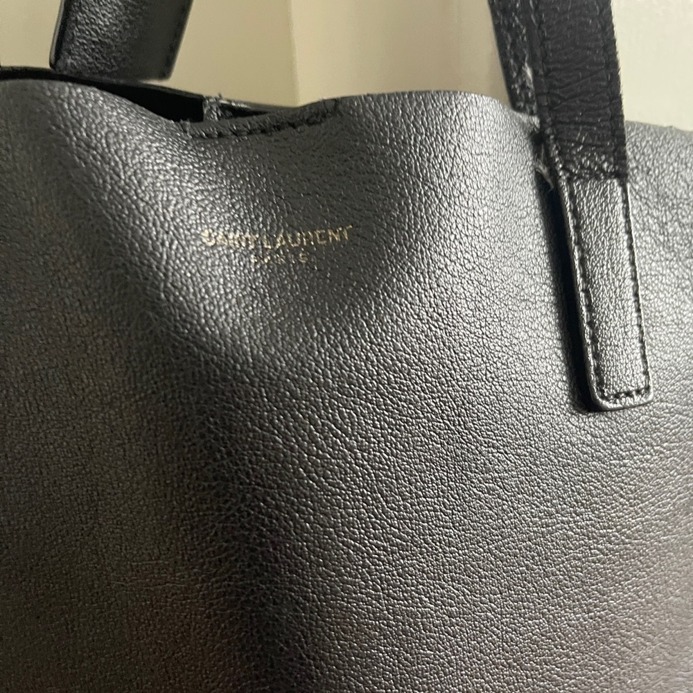 Saint Laurent Black Leather Bag with Gold YSL Charm - Picture 3 of 8